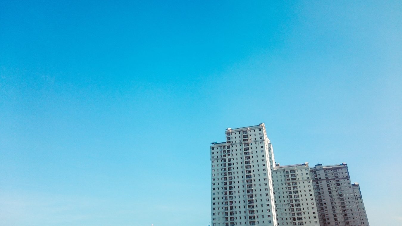 apartment building architecture blue sky 1011135